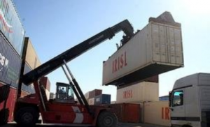 اولویت کاری وزیر صمت باز کردن بندهای داخلی از پای صادرات باشد